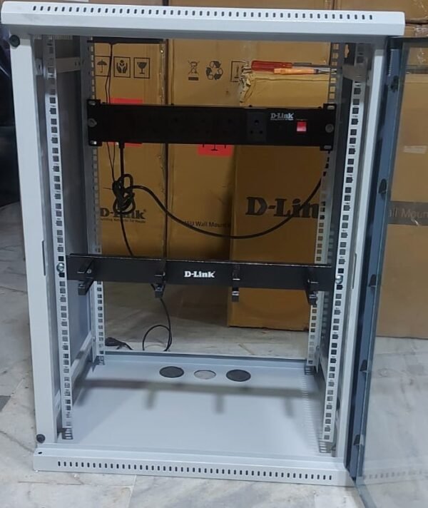D-Link 15U Rack Loaded CKD Wall Mount | Extra Sale - Image 3